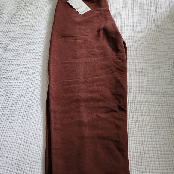Athleta Retroplush Pant Size Small Cherrywood - Picture 7 of 9